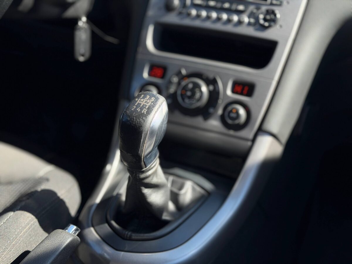Peugeot 308 $photo_id