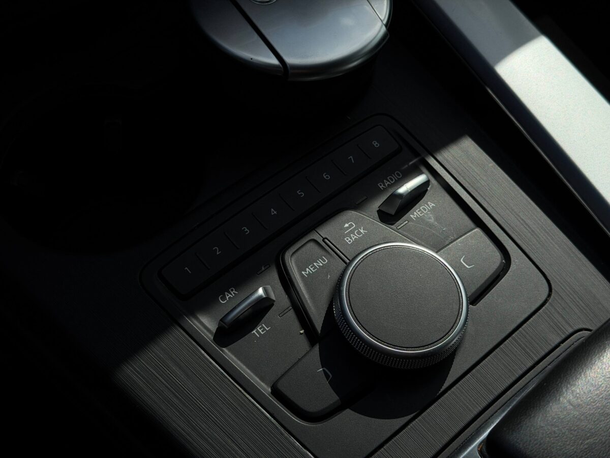 Audi A4 $photo_id