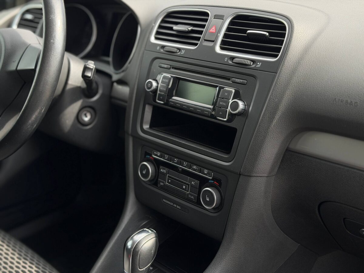 Volkswagen GolF $photo_id