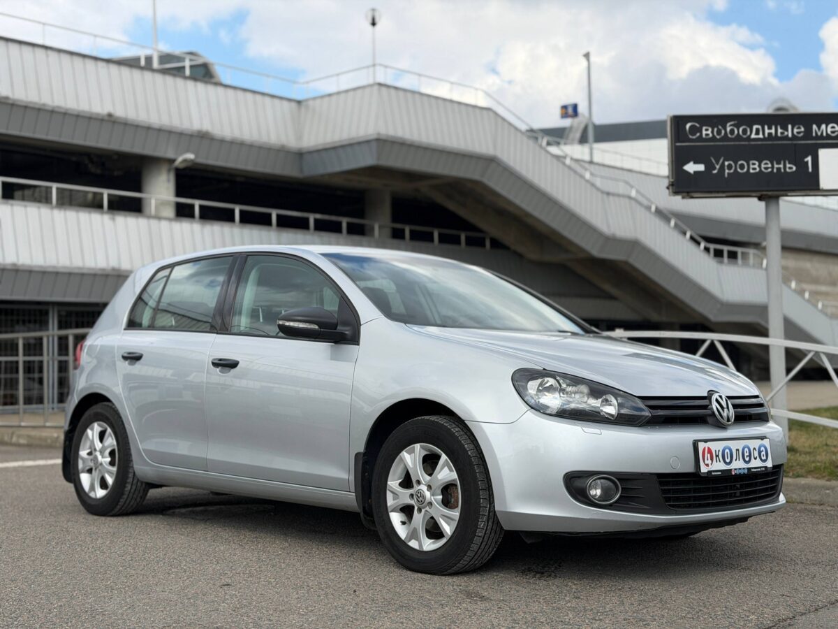 Volkswagen GolF $photo_id