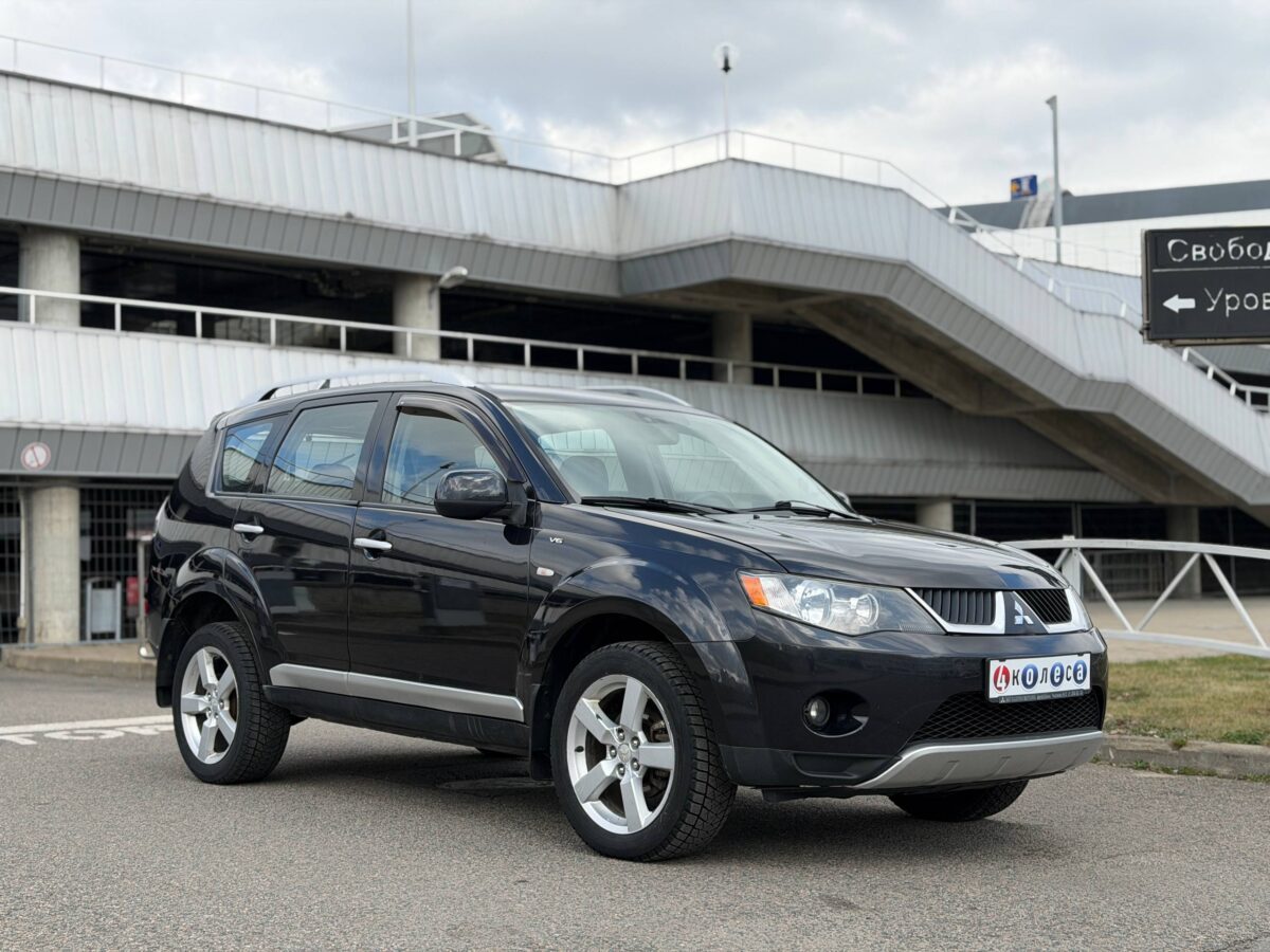 Mitsubishi Outlander $photo_id