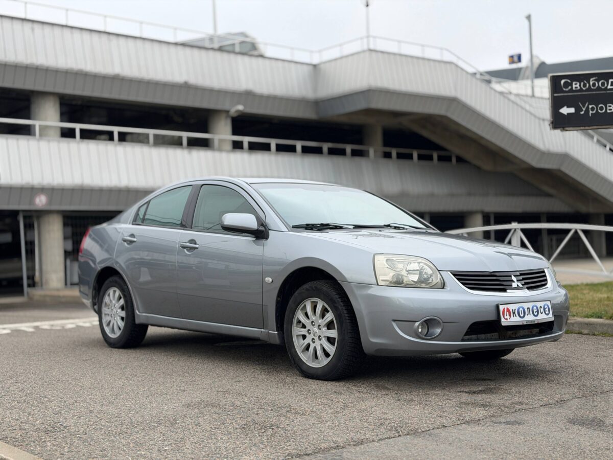 Mitsubishi Galant $photo_id