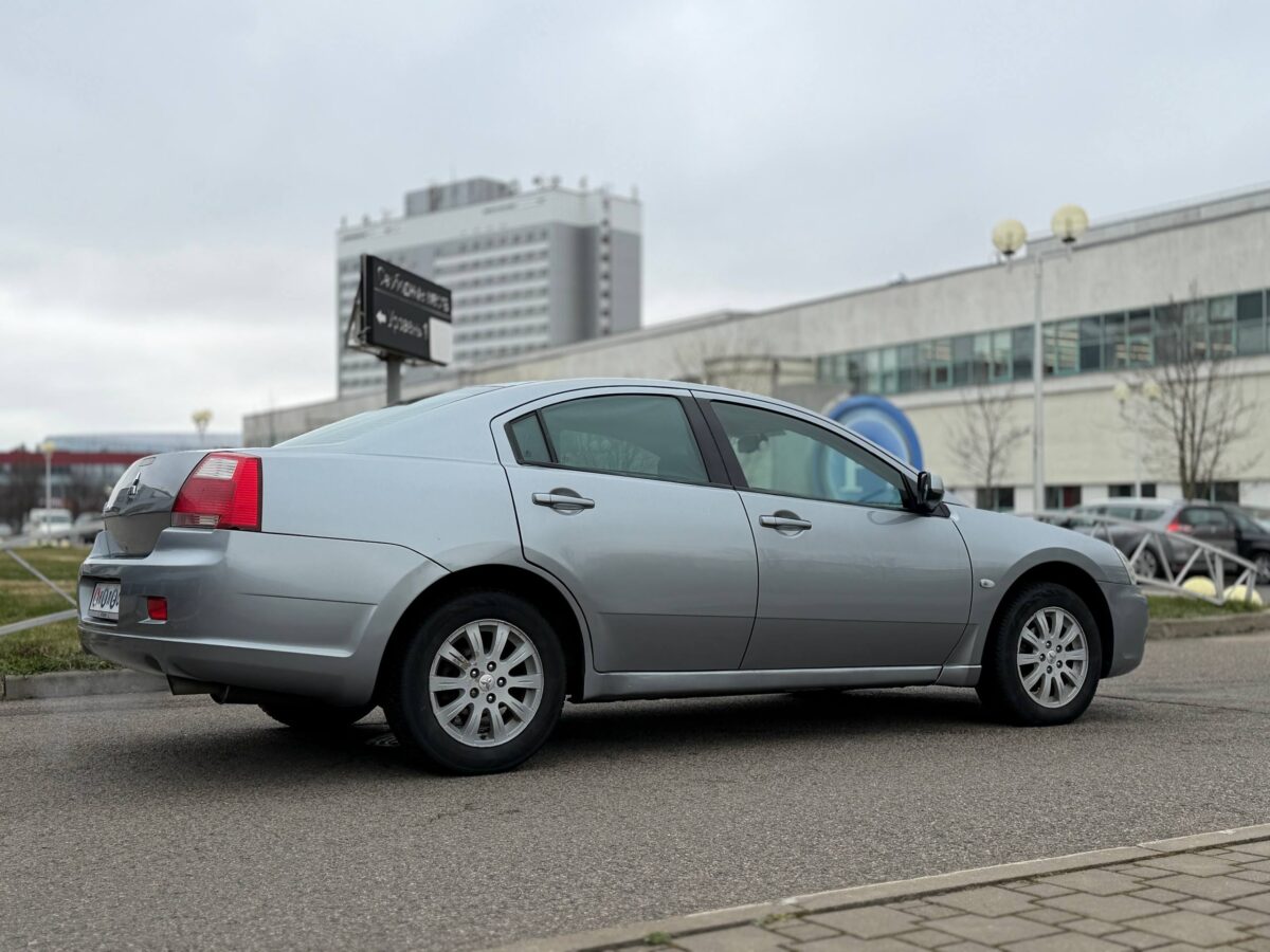 Mitsubishi Galant $photo_id