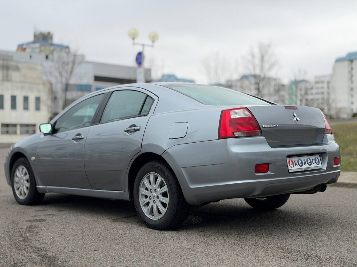 Mitsubishi Galant $photo_id