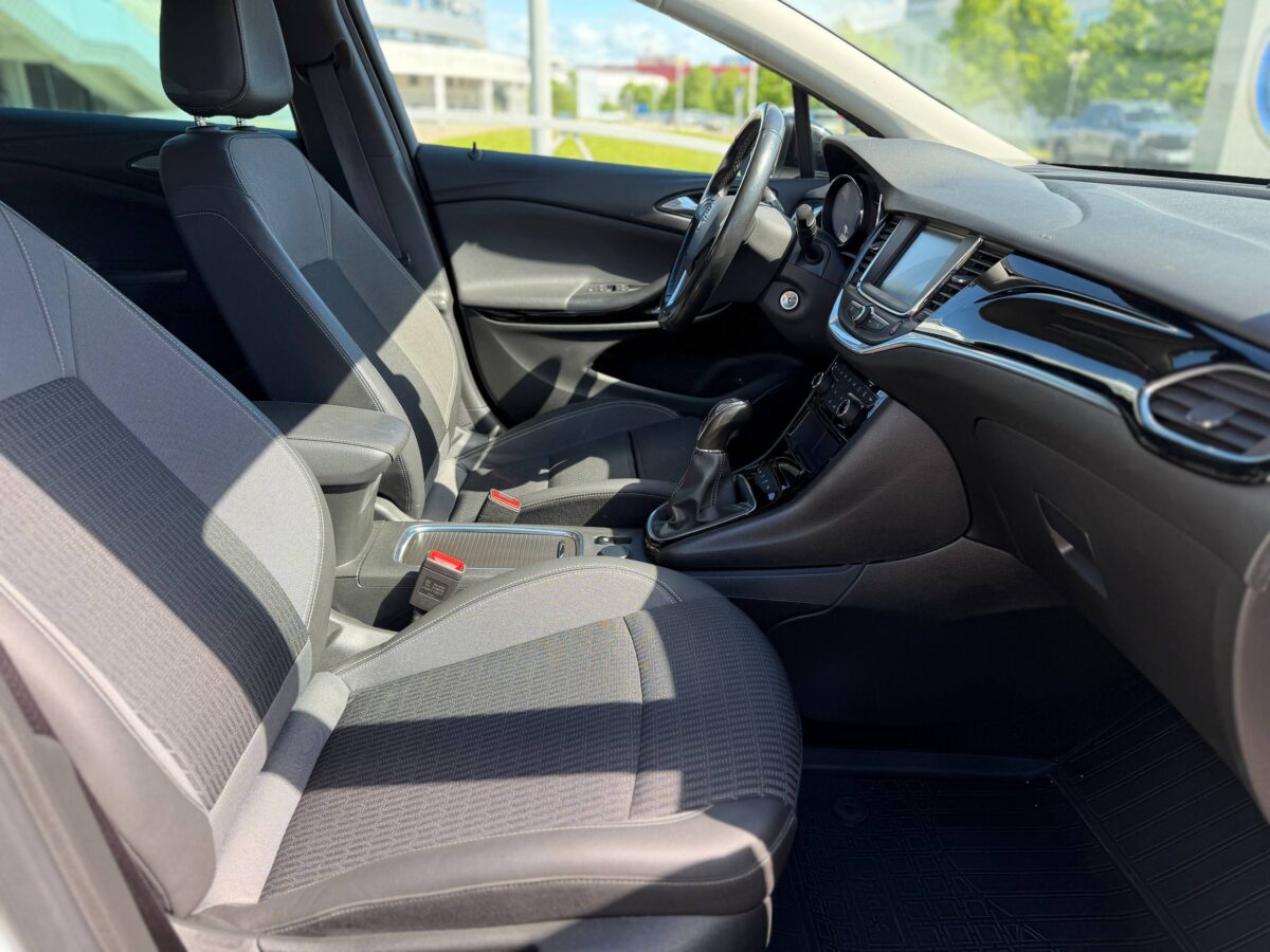 Opel Astra $photo_id