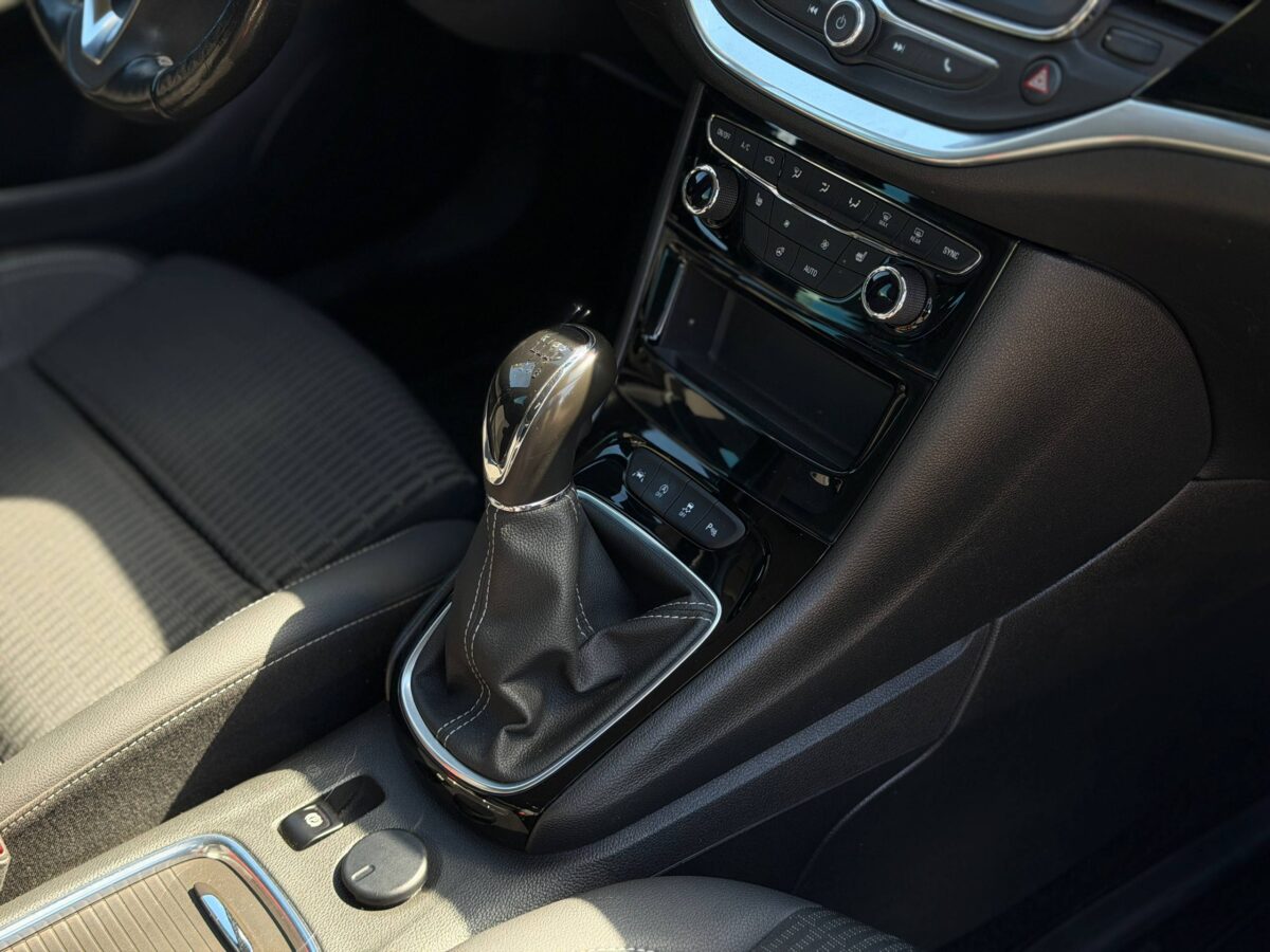 Opel Astra $photo_id
