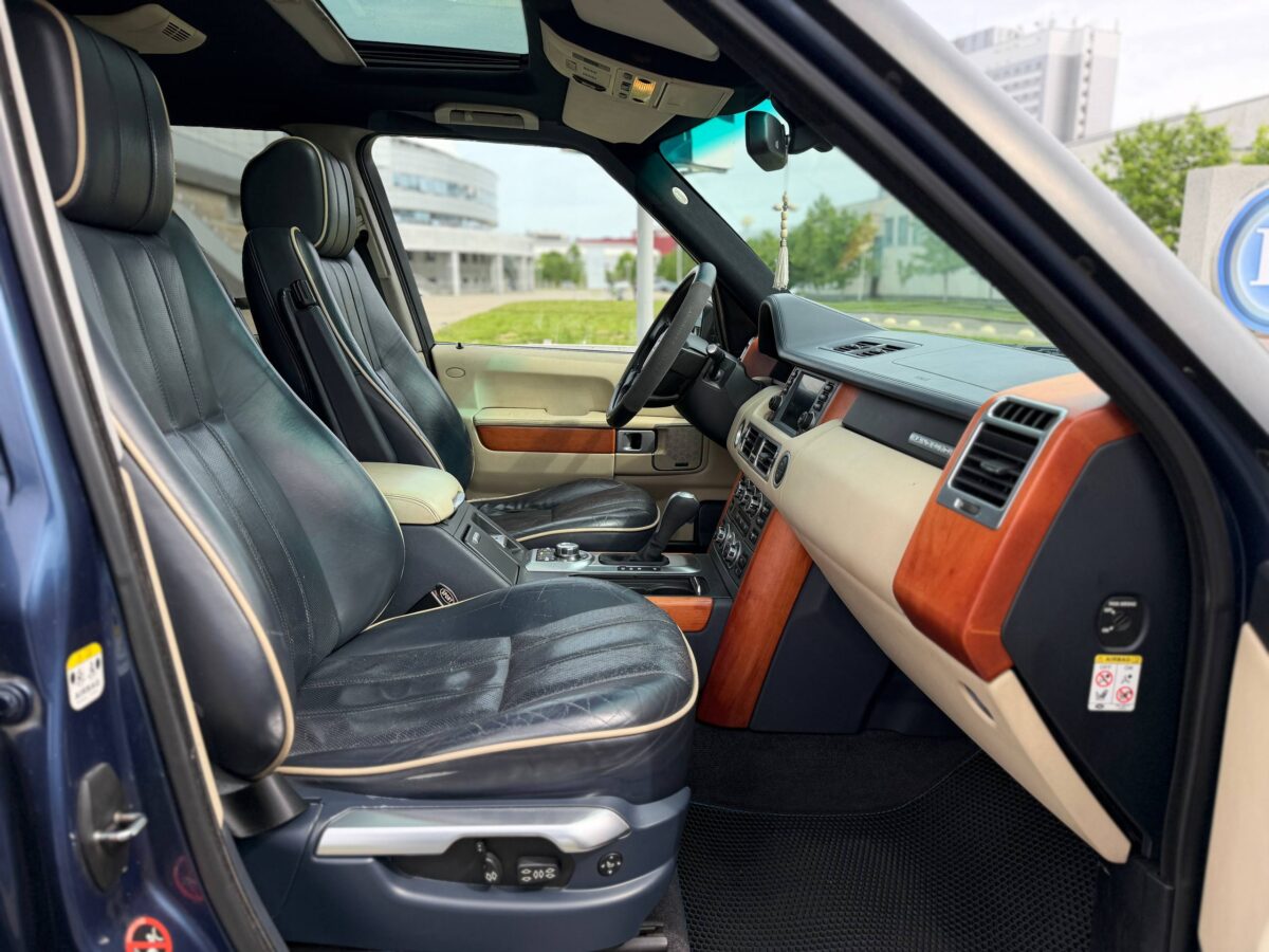 Land-Rover Range-Rover