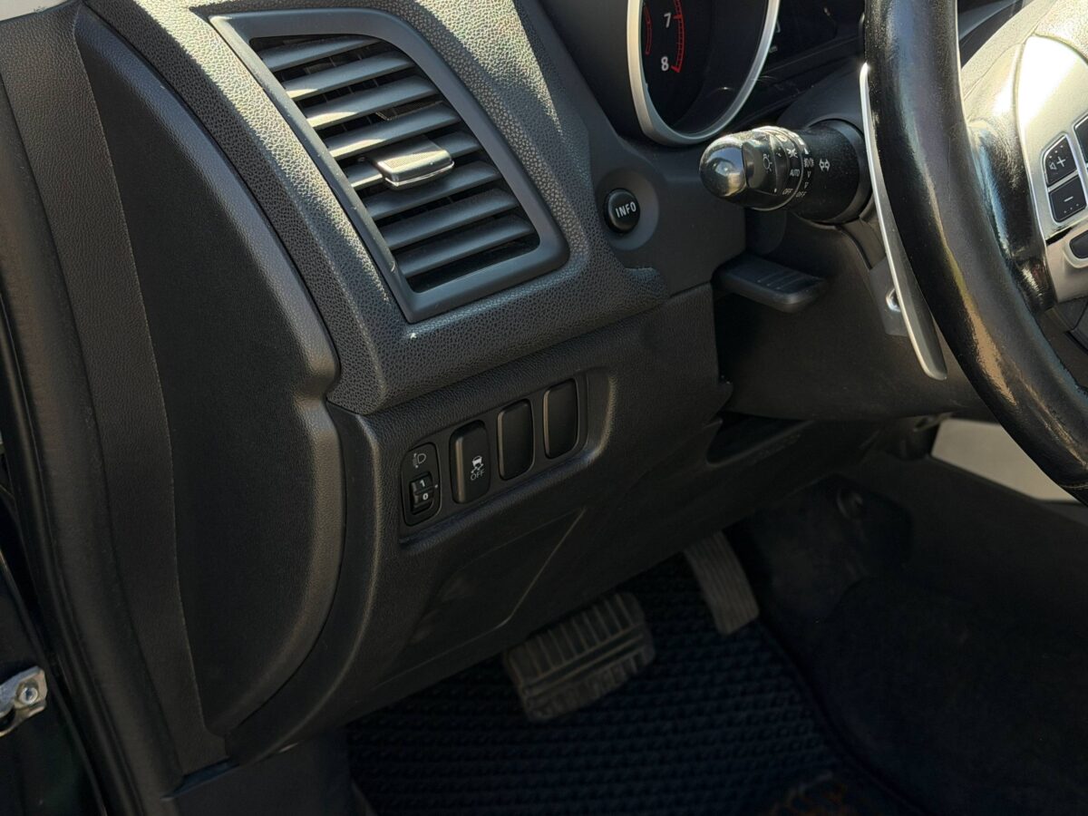 Mitsubishi ASX