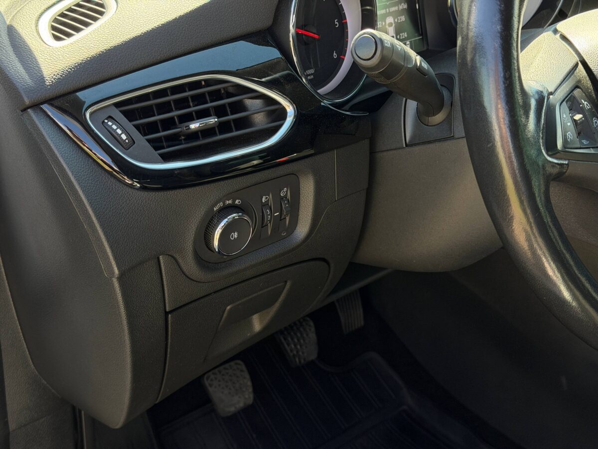 Opel Astra $photo_id