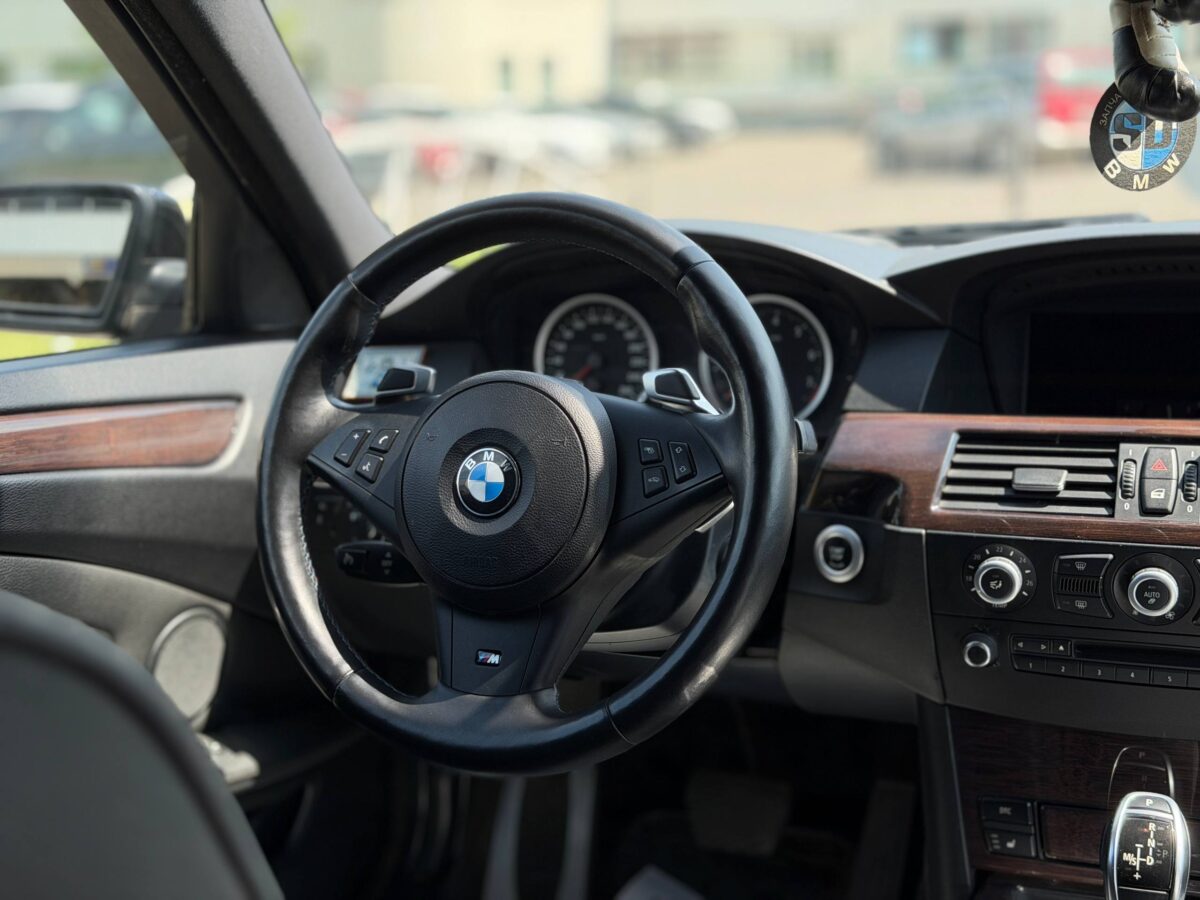 BMW 525 i