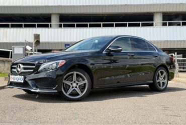 Mercedes-Benz C300 4Matic