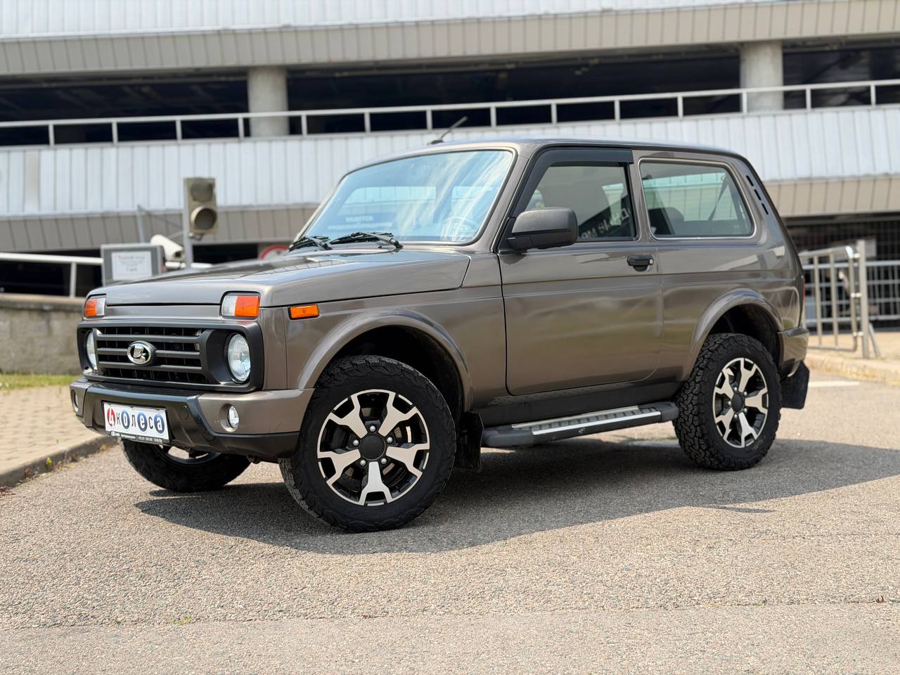 LADA NIVA LEGEND $photo_id