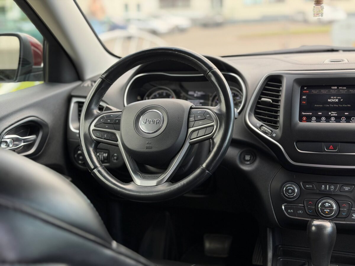 Jeep Cherokee $photo_id
