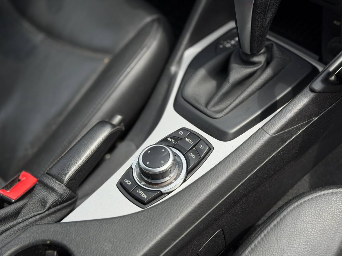 BMW X1 $photo_id