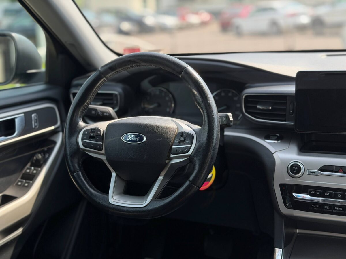 Ford Explorer $photo_id