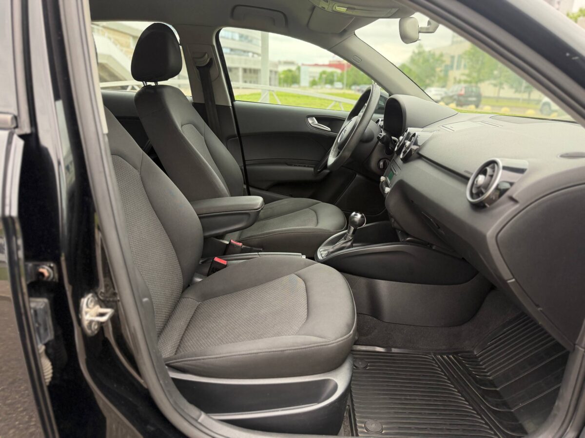 Audi A1 SPORTBACK $photo_id