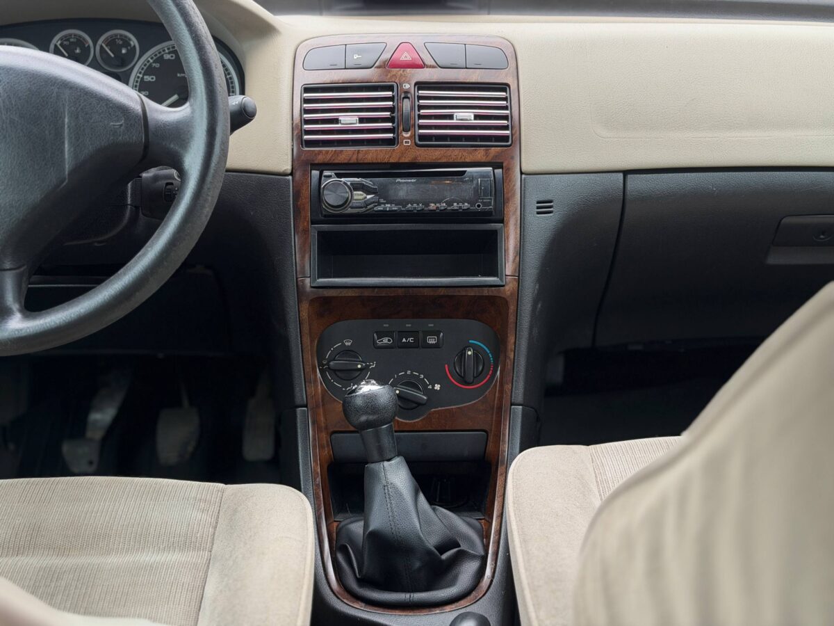 Peugeot 307