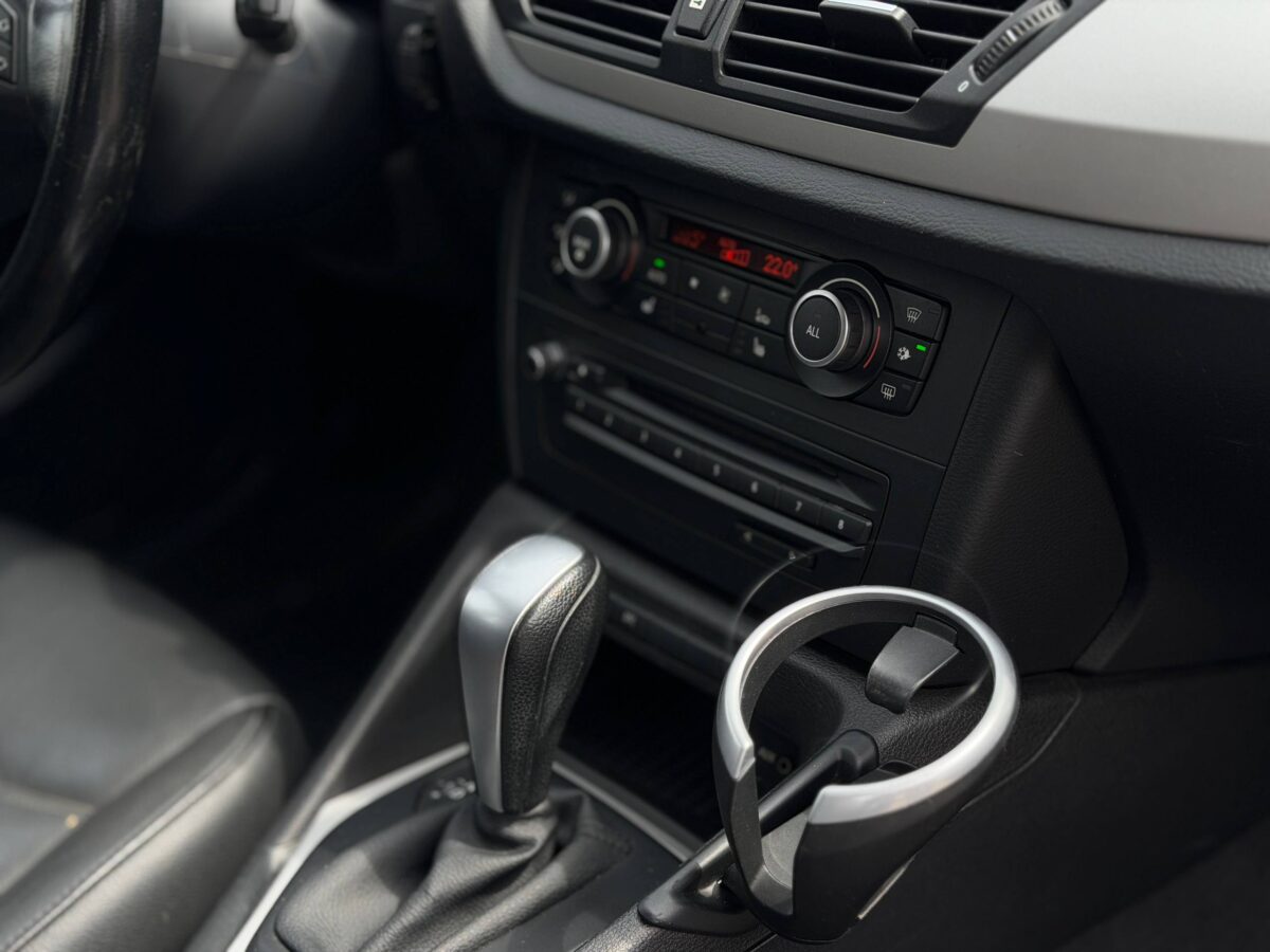 BMW X1 $photo_id