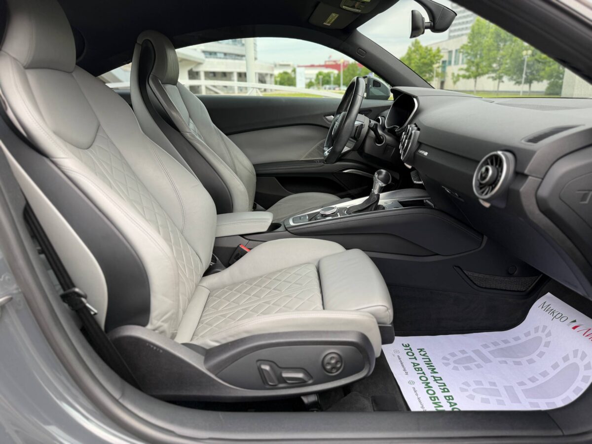 Audi TT $photo_id