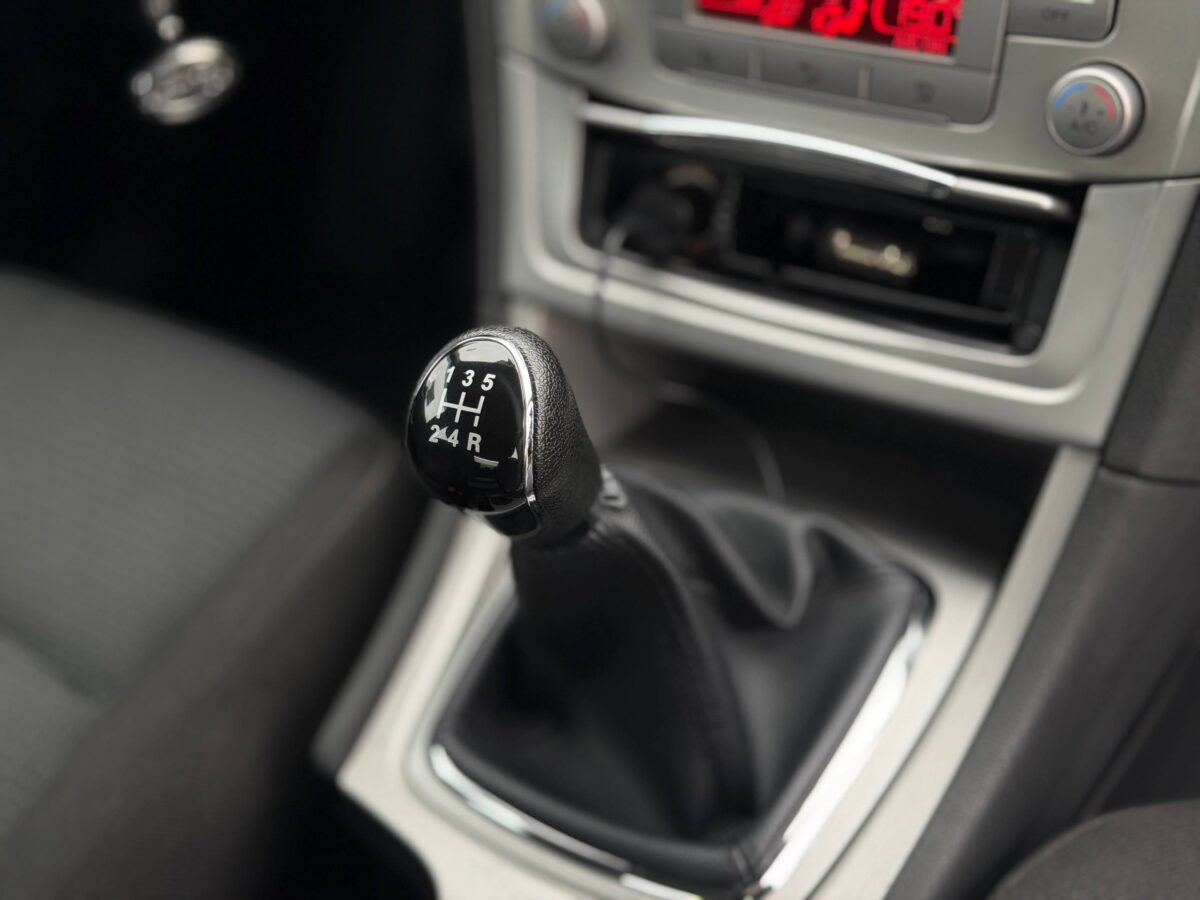 Ford Mondeo $photo_id