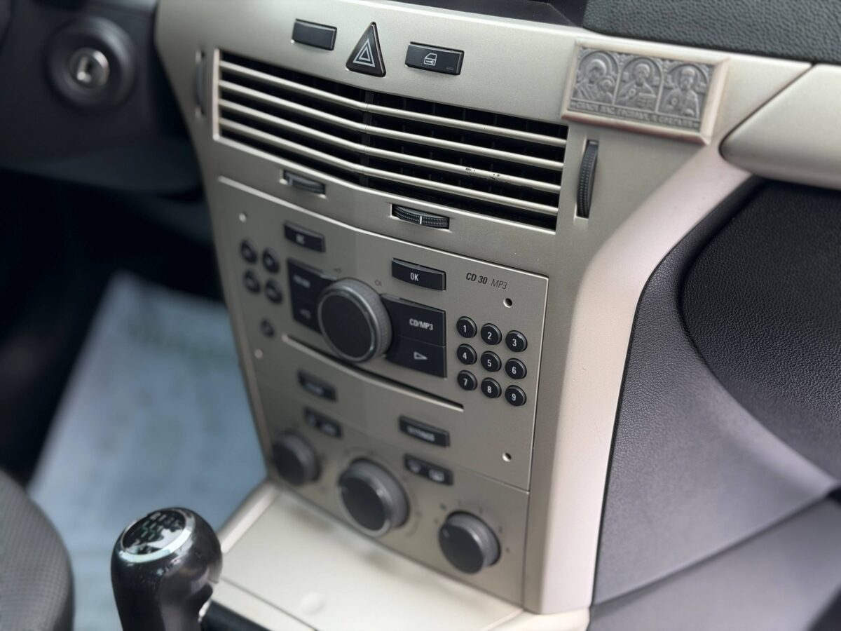 Opel Astra $photo_id