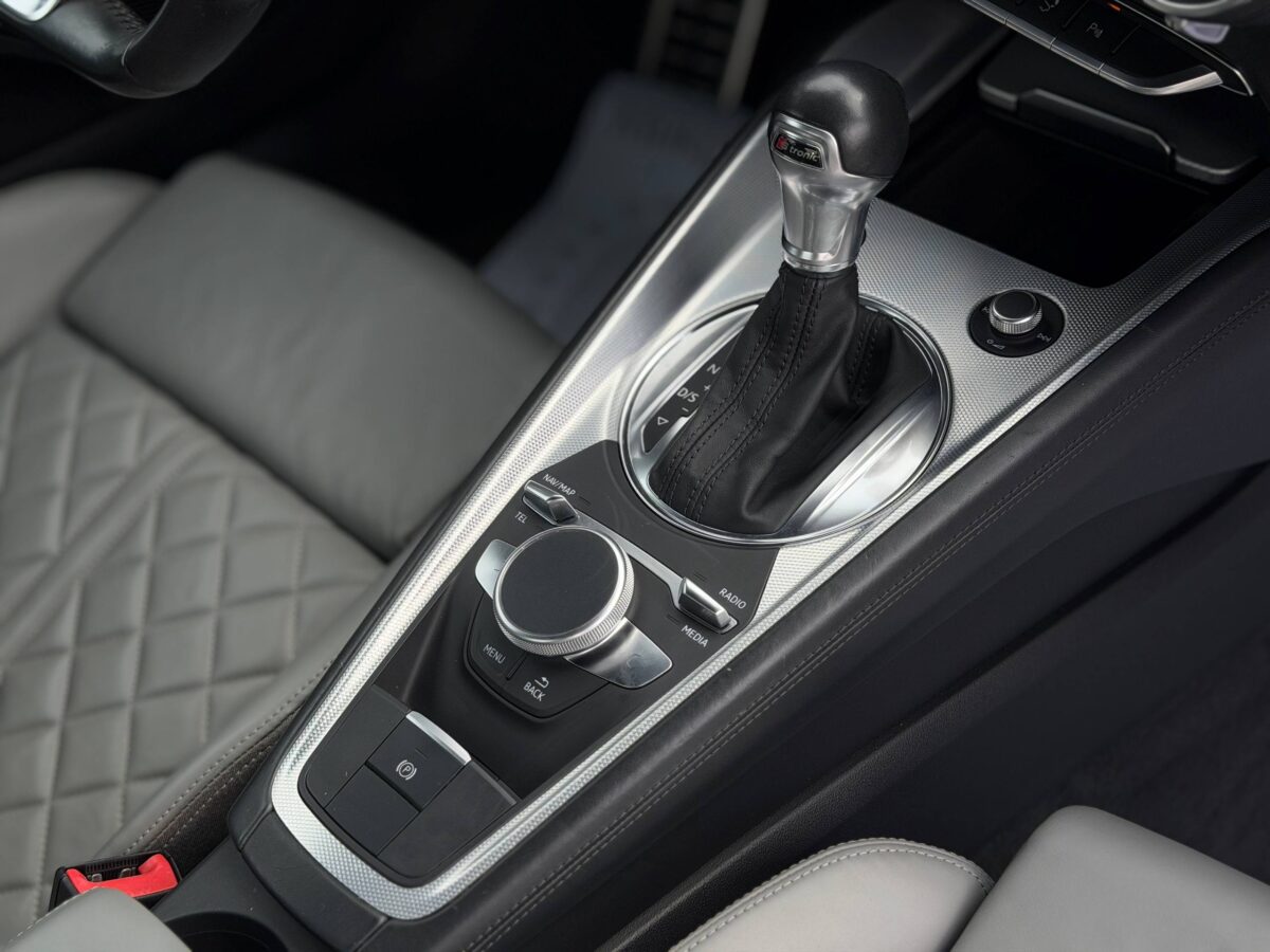 Audi TT $photo_id