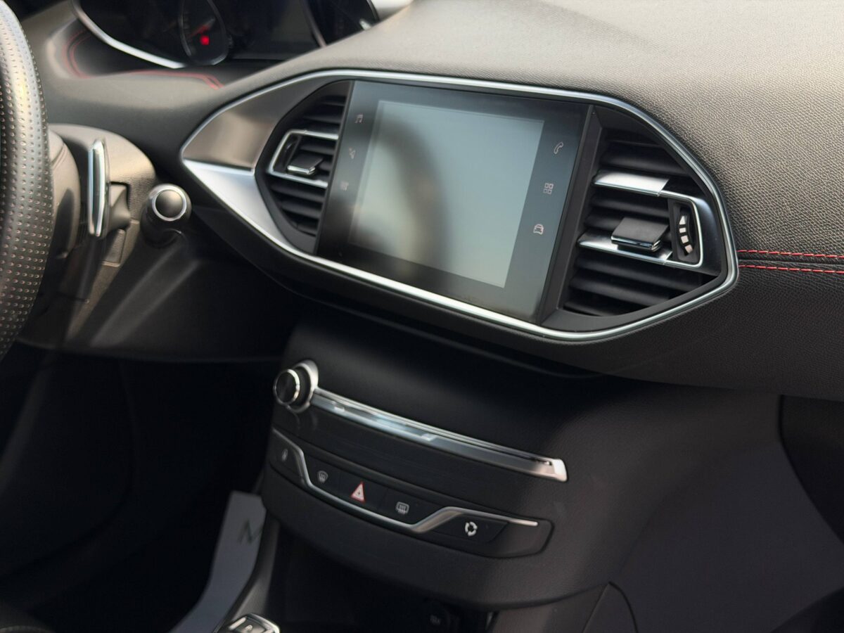Peugeot 308 $photo_id