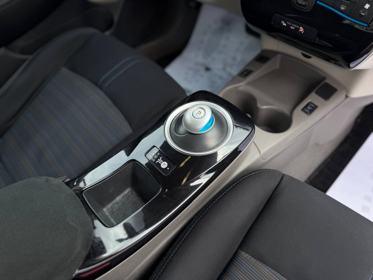 Nissan Leaf $photo_id