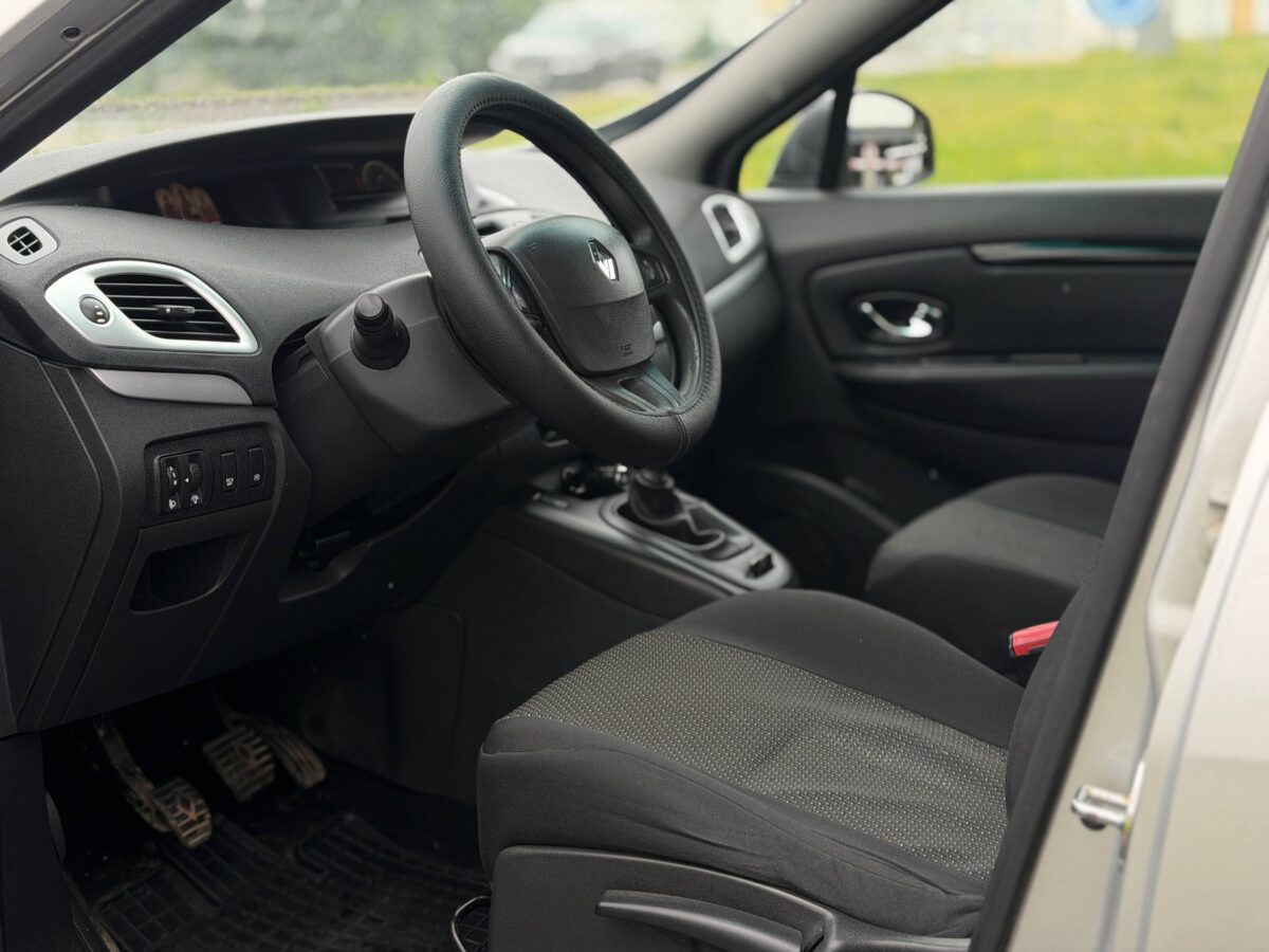 Renault Scenic $photo_id