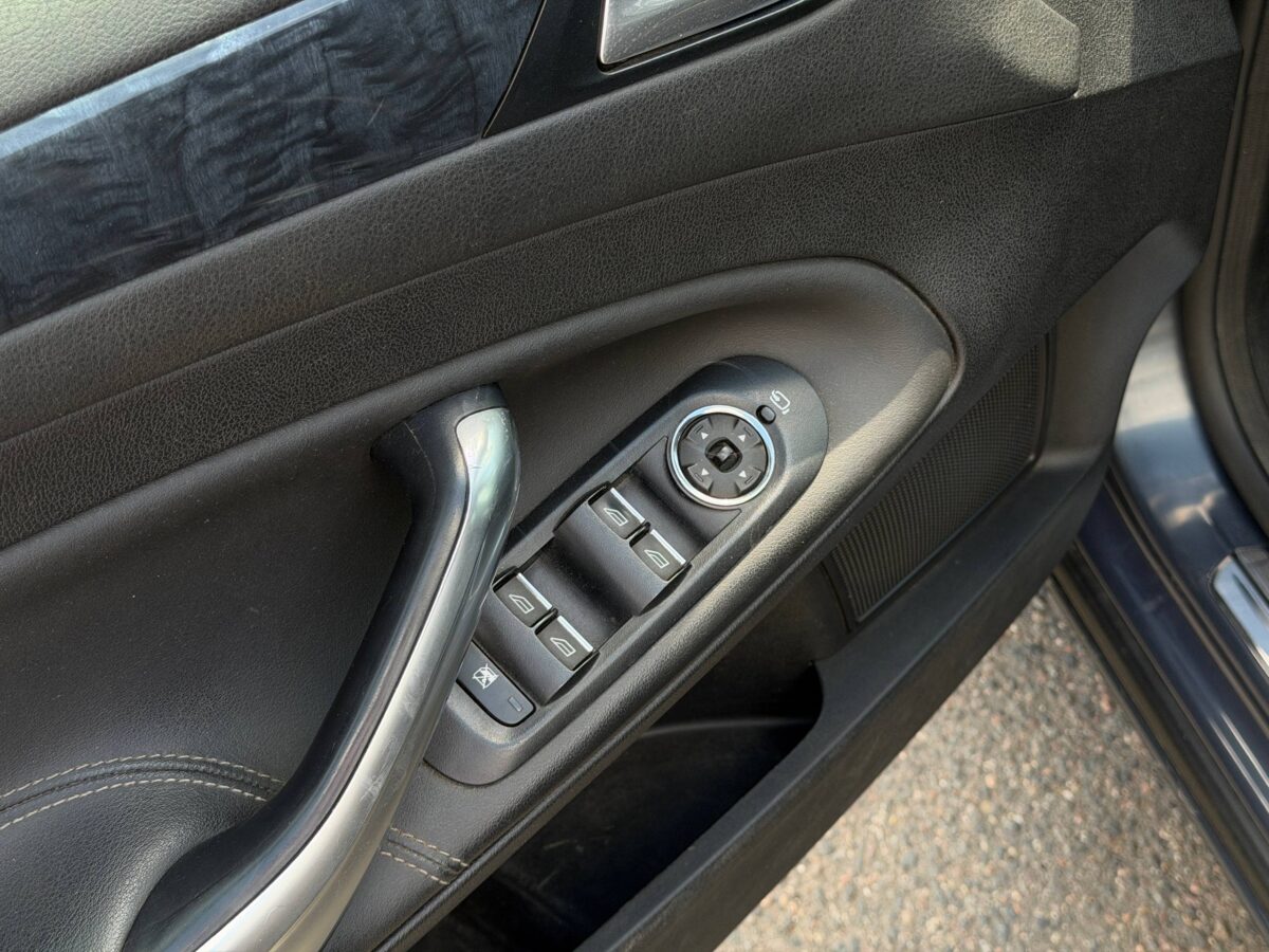 Ford Mondeo $photo_id