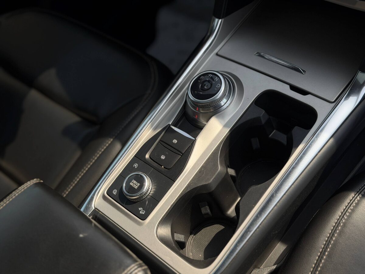 Ford Explorer $photo_id
