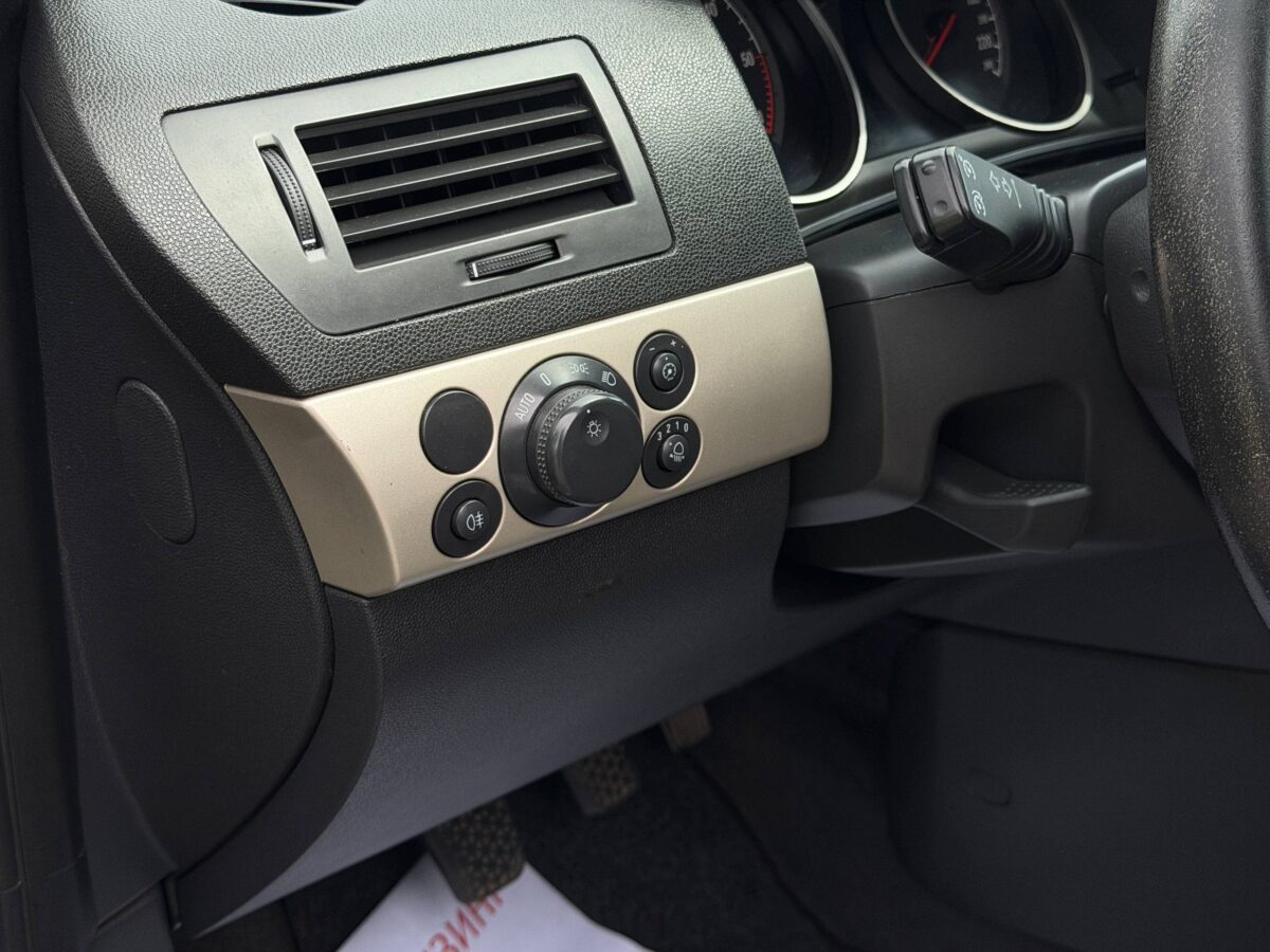 Opel Astra $photo_id