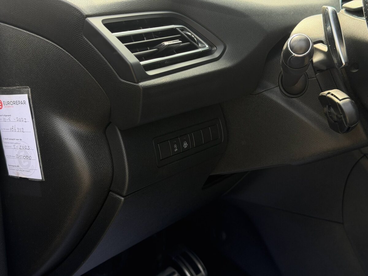 Peugeot 308 $photo_id