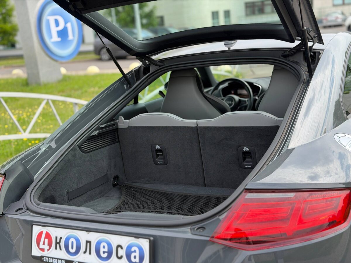 Audi TT $photo_id