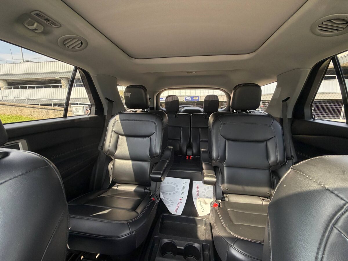Ford Explorer $photo_id
