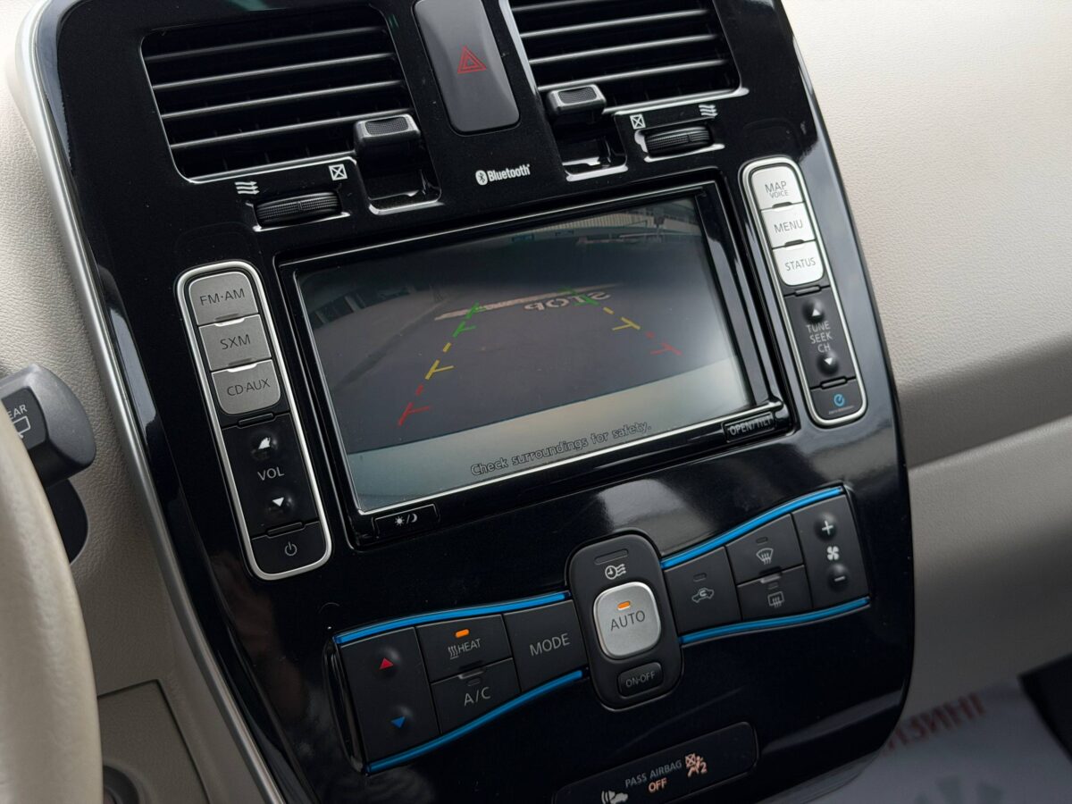 Nissan Leaf $photo_id