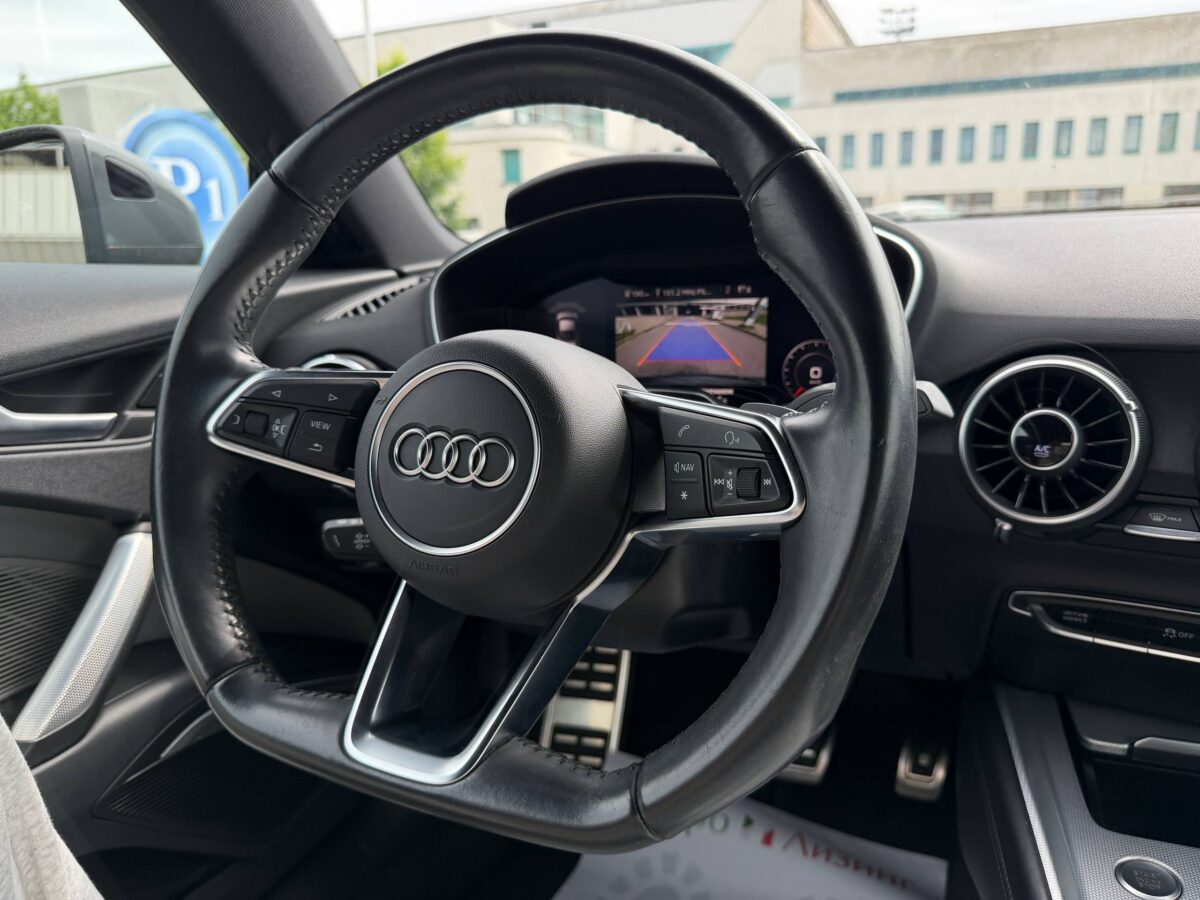 Audi TT $photo_id