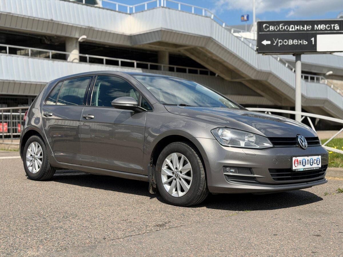 Volkswagen Golf $photo_id