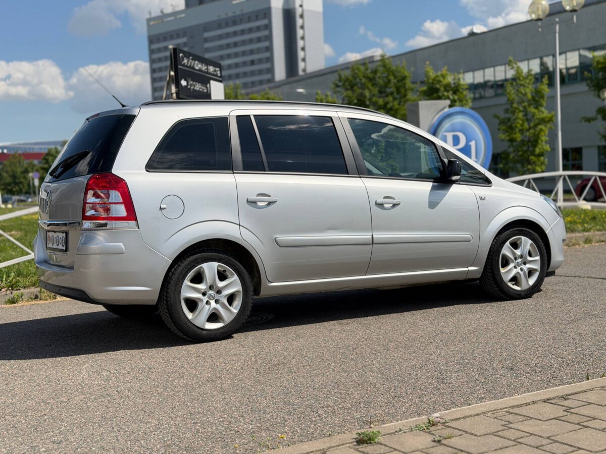 Opel Zafira $photo_id