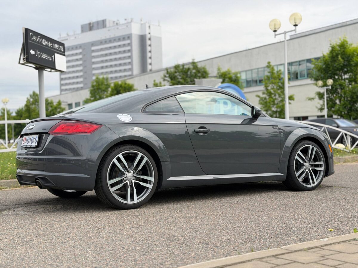 Audi TT $photo_id