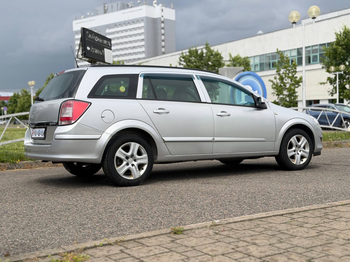 Opel Astra $photo_id