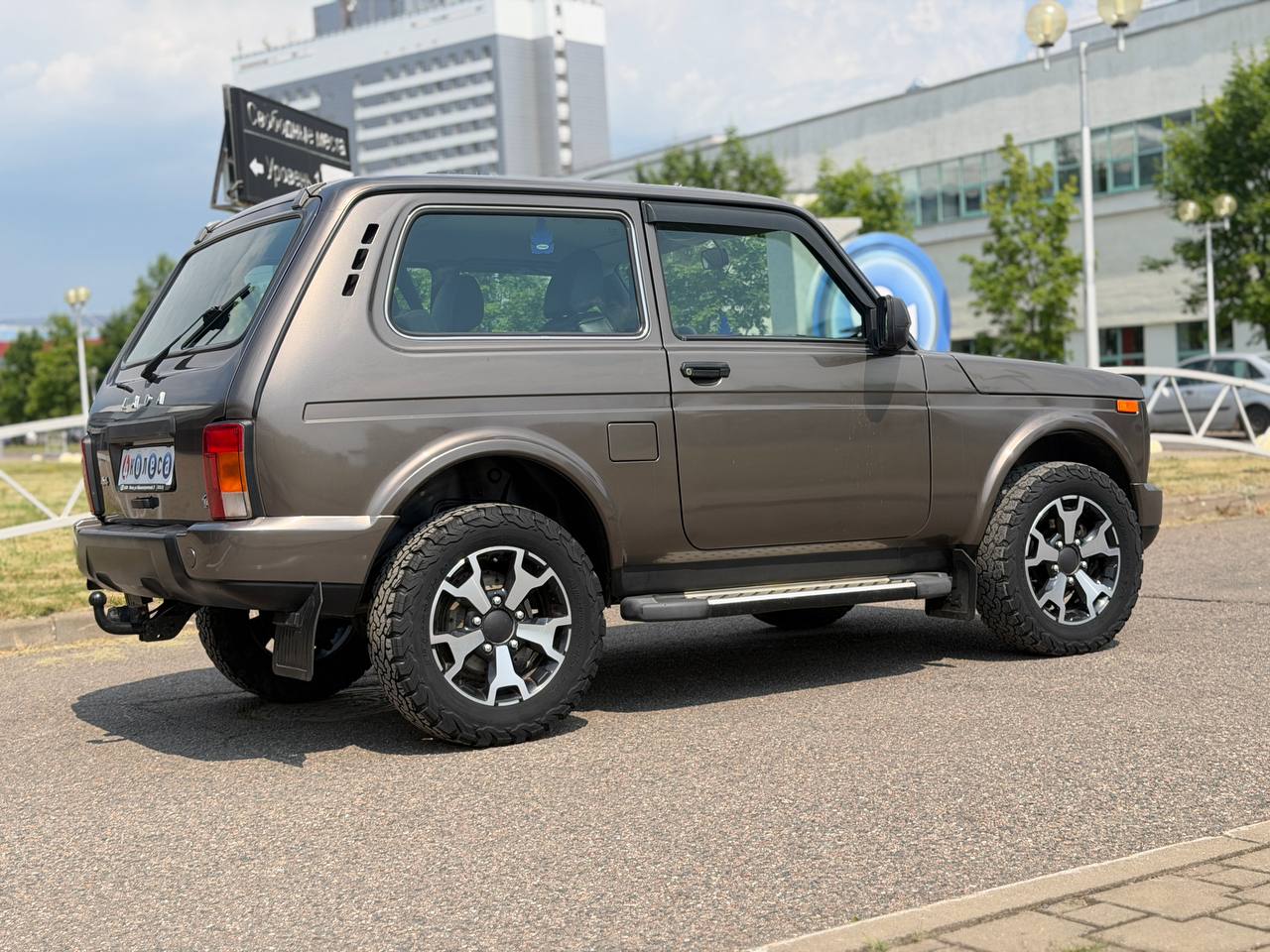 LADA NIVA LEGEND $photo_id