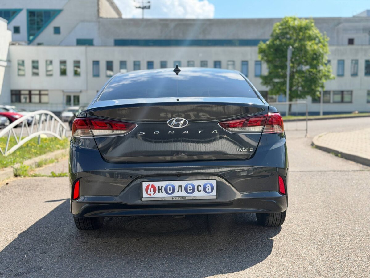 Hyundai Sonata $photo_id