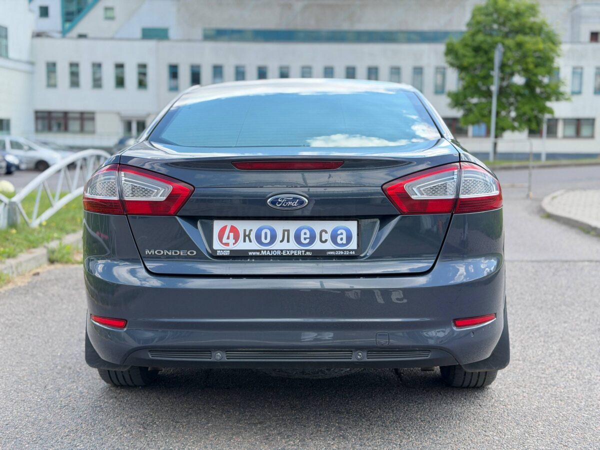 Ford Mondeo $photo_id