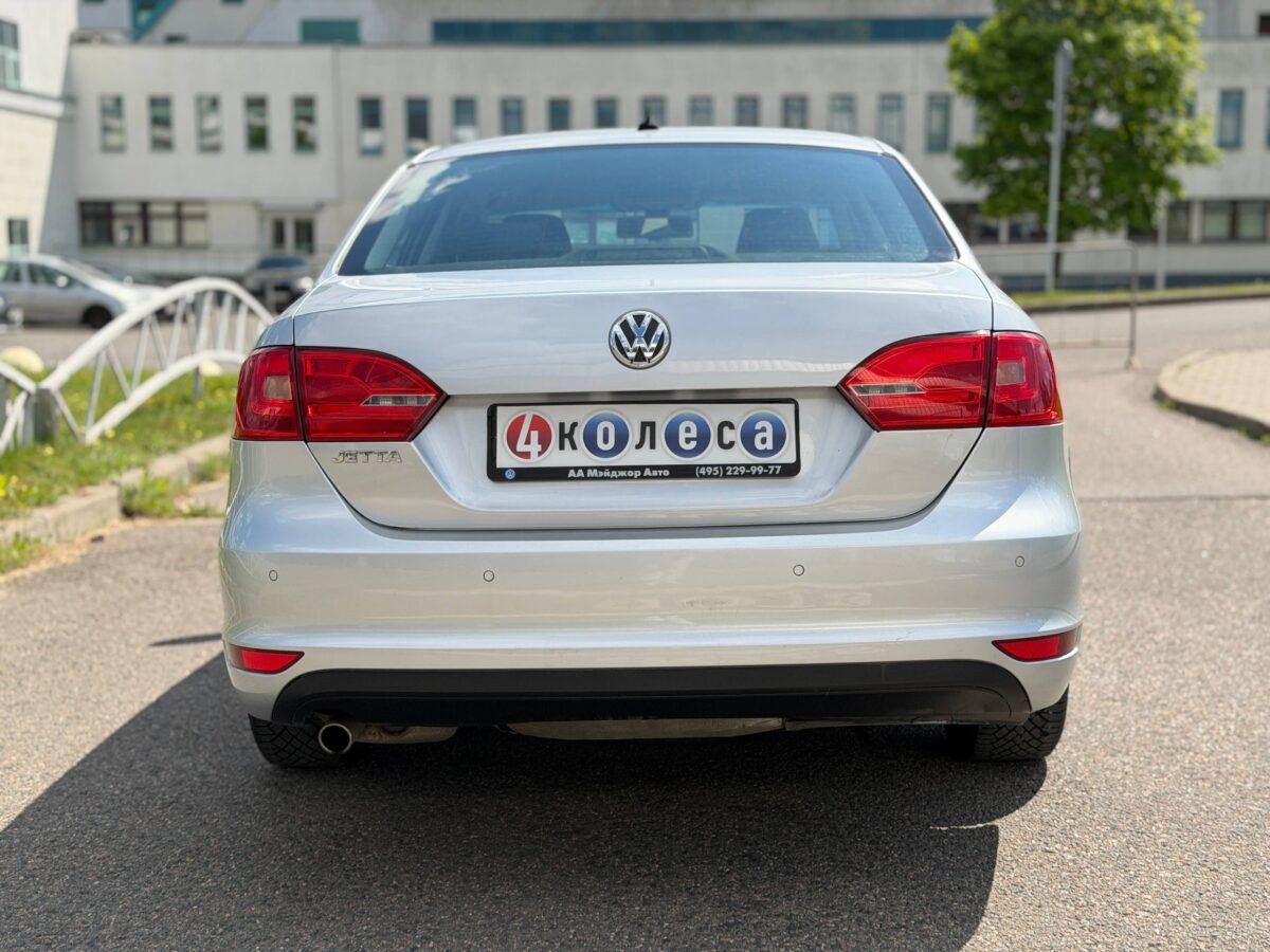 Volkswagen Jetta $photo_id