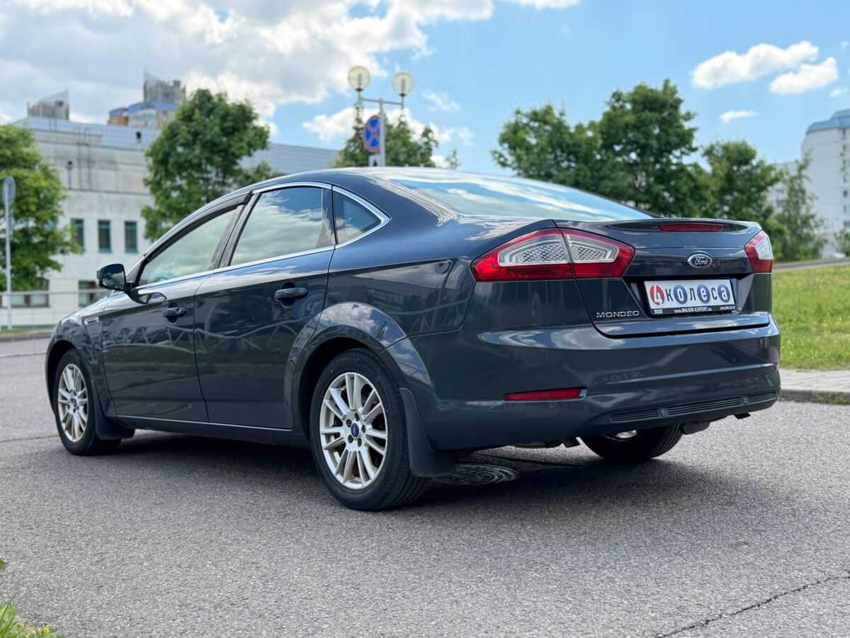 Ford Mondeo $photo_id