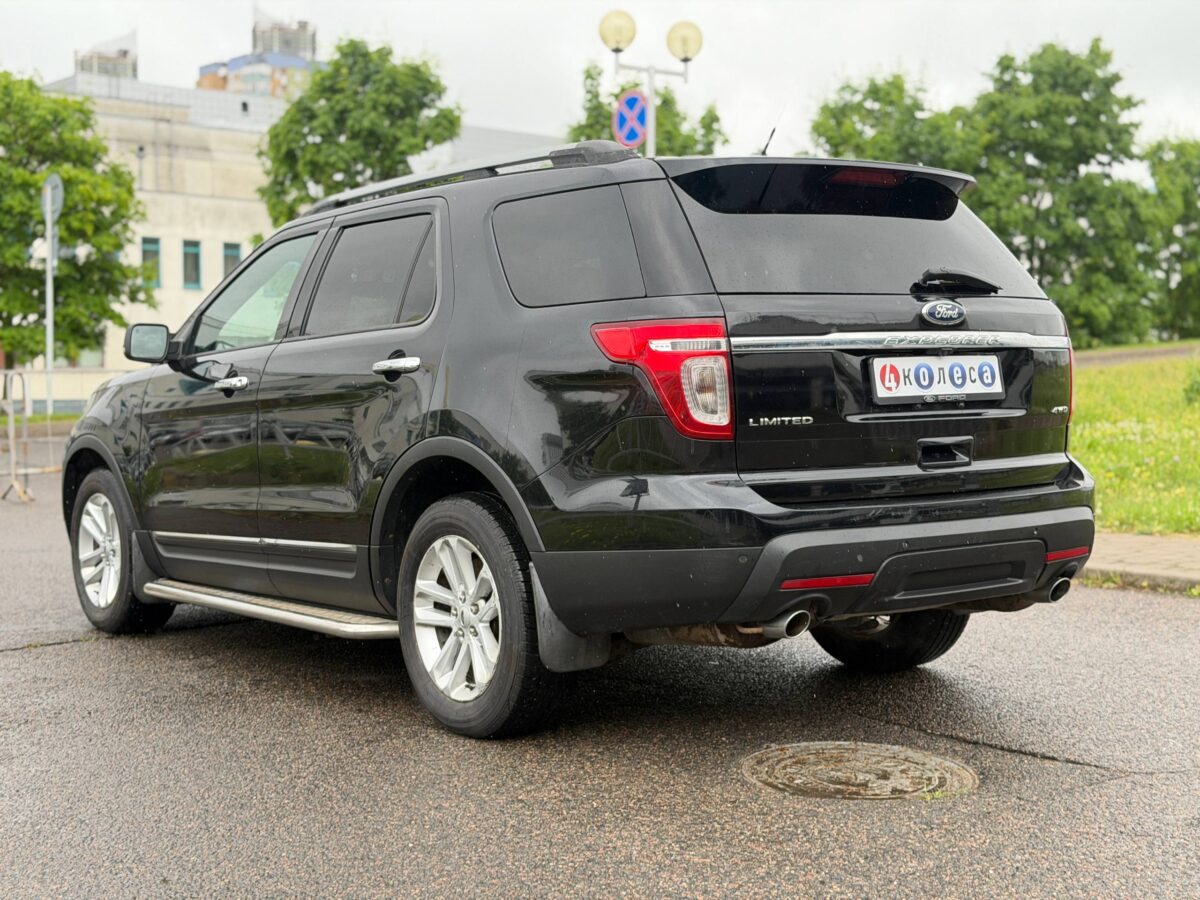 Ford Explorer $photo_id