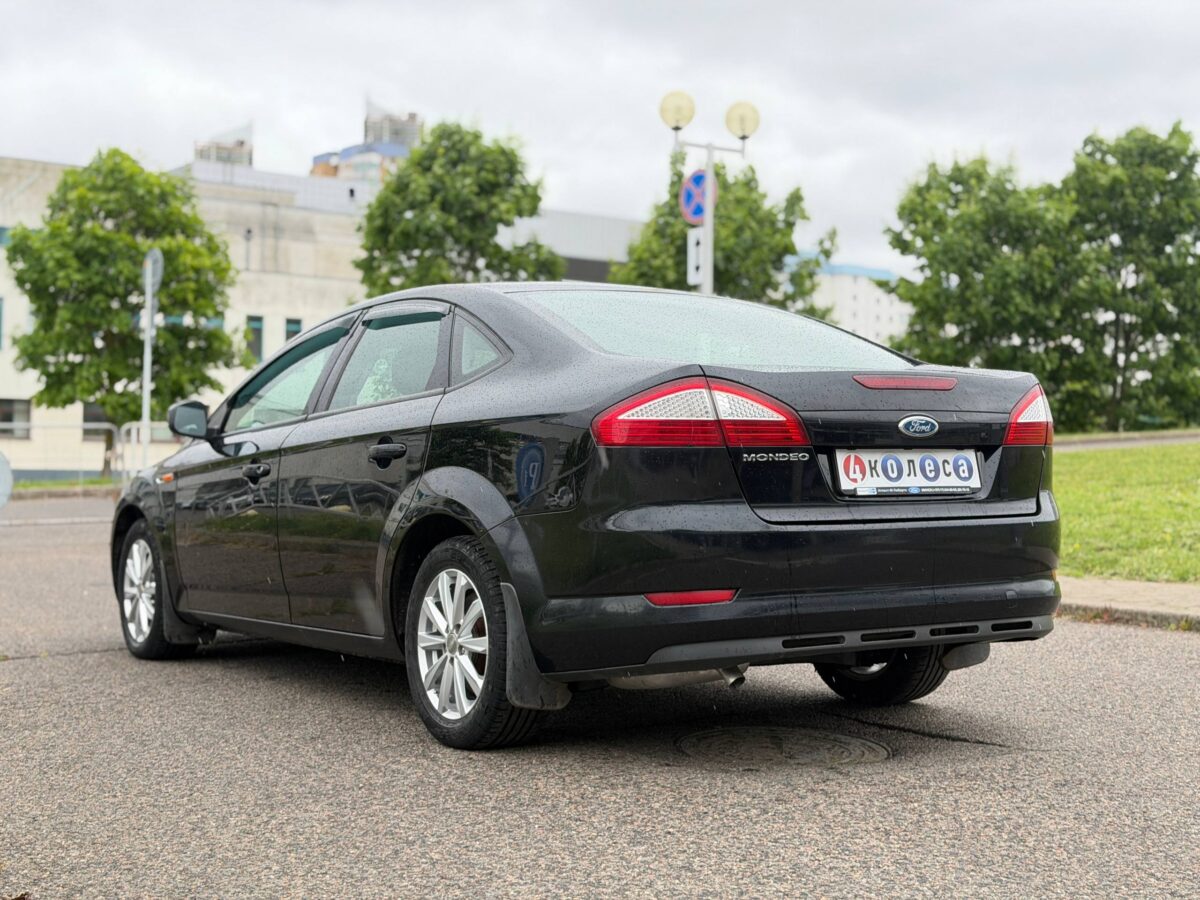 Ford Mondeo $photo_id