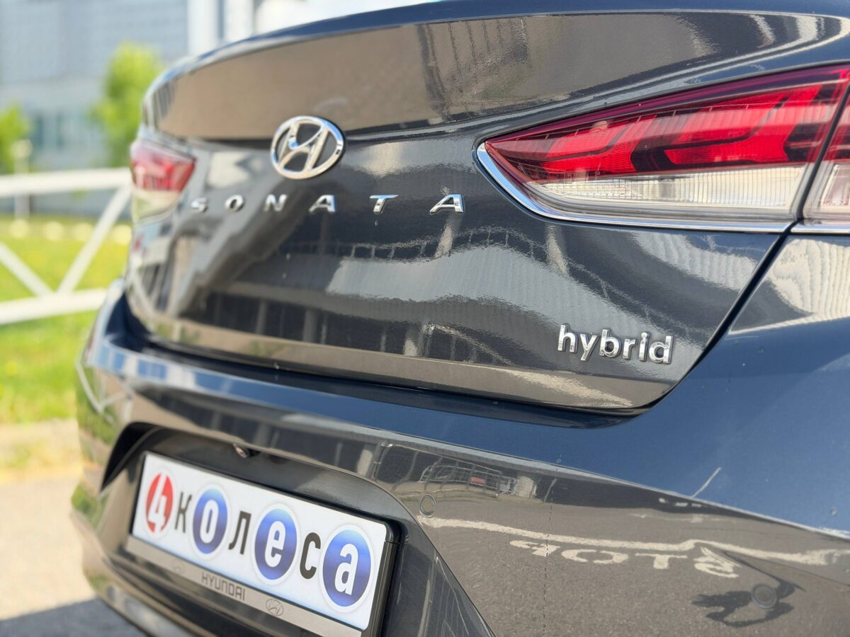 Hyundai Sonata $photo_id