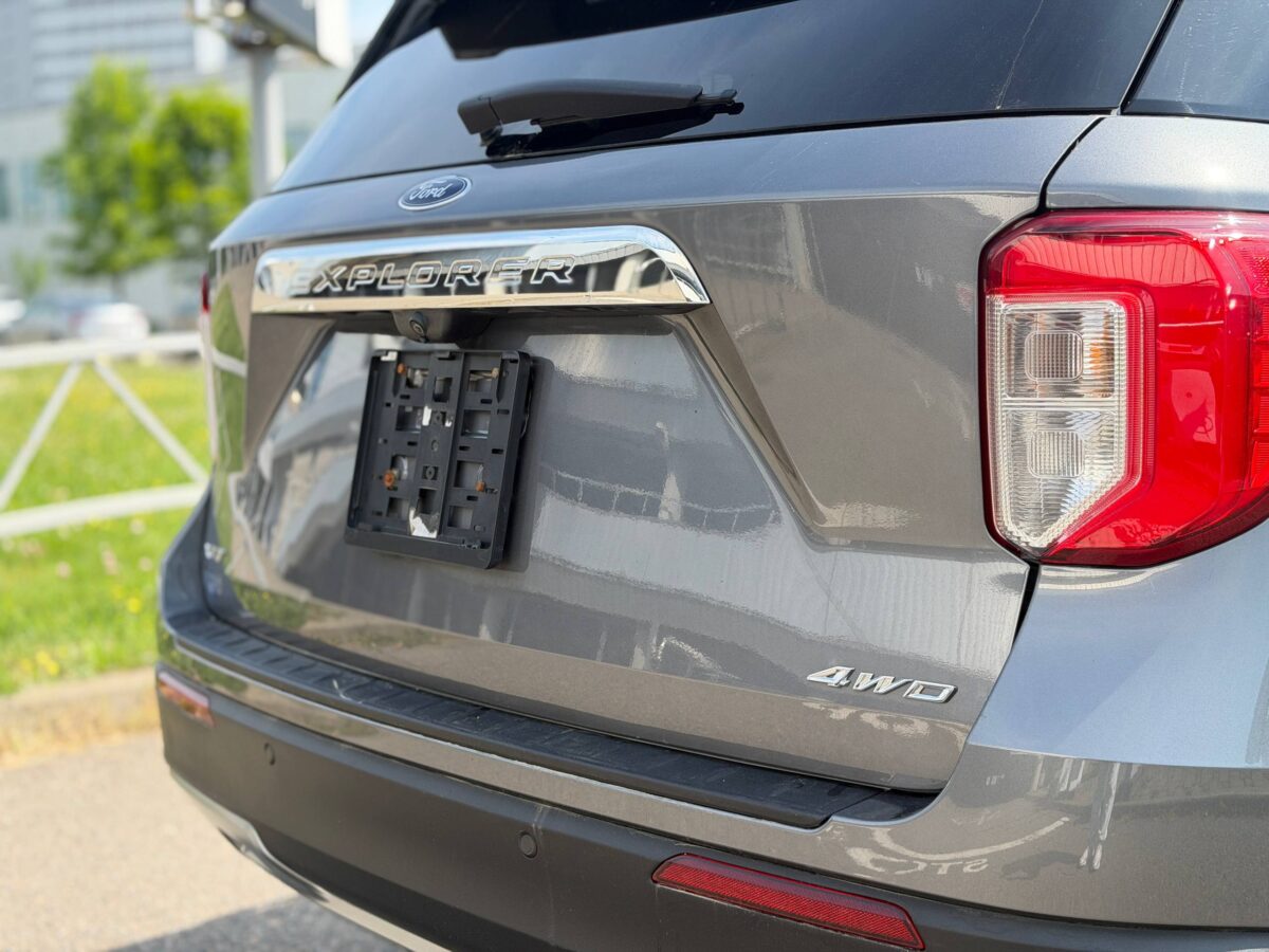 Ford Explorer $photo_id